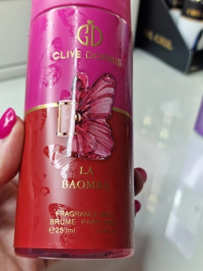CLIVE DORRIS tělová mlha inspirováno Carolina Herrera La Bomba 250 ml