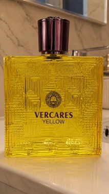 Vercares Yellow – Eau de Parfum 100 ml parfém pro ženy i muže inspirováno Versace
