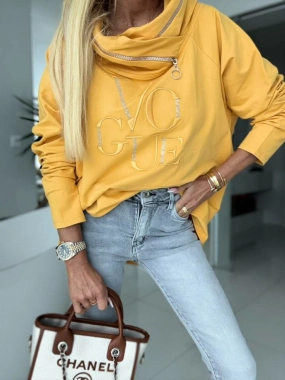 Mikina s nákrčníkovou velkou kapucí kapsami na bocích Vogue žlutá
