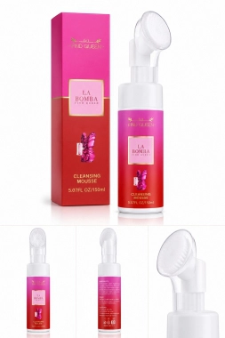 Find Queen La Bomba Cleansing Mousse je jemná čisticí pěna na obličej