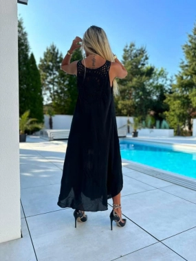 Černé letní dámské šaty se zdobenými zády oversize