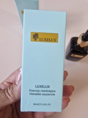 LUXELUX Hydratační esence na pleť 30 ml s kyselinou hyaluronovou